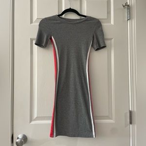 Good Condition, no smells, no stains. Worn once